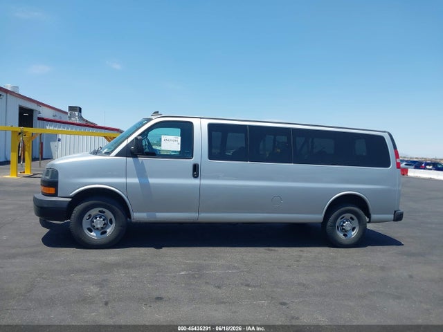 Chevrolet Express 3500 Ls 2018 1GAZGNFG4J1273287 Image 19
