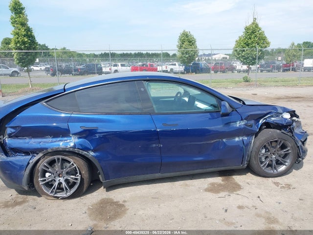 Продаж на аукціоні авто 2024 Tesla Model Y Long Range Dual Motor All-wheel Drive, vin: 7SAYGAEEXRF206209, номер лоту: 45435325