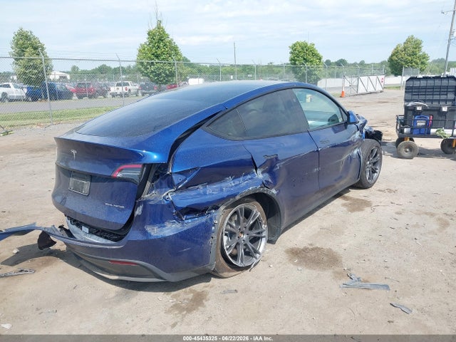 Продаж на аукціоні авто 2024 Tesla Model Y Long Range Dual Motor All-wheel Drive, vin: 7SAYGAEEXRF206209, номер лоту: 45435325