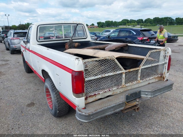 1983 Ford F250 მანქანა იყიდება აუქციონზე, vin: 1FTFF25Y5DPA98586, აუქციონის ნომერი: 45435346