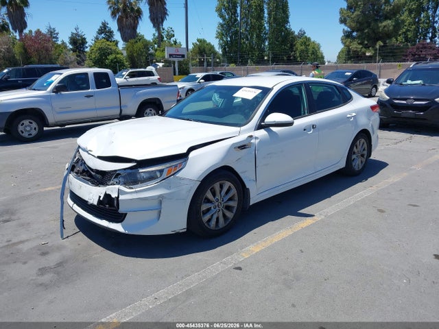 KIA Optima Lx 2018 5XXGT4L37JG264089 Image 2