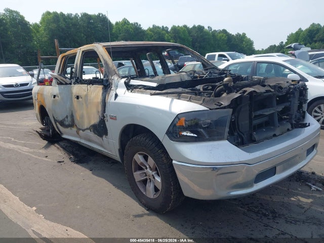 45435418 :رقم المزاد ، 1C6RR6GT0ES332605 vin ، 2014 Ram 1500 Slt مزاد بيع