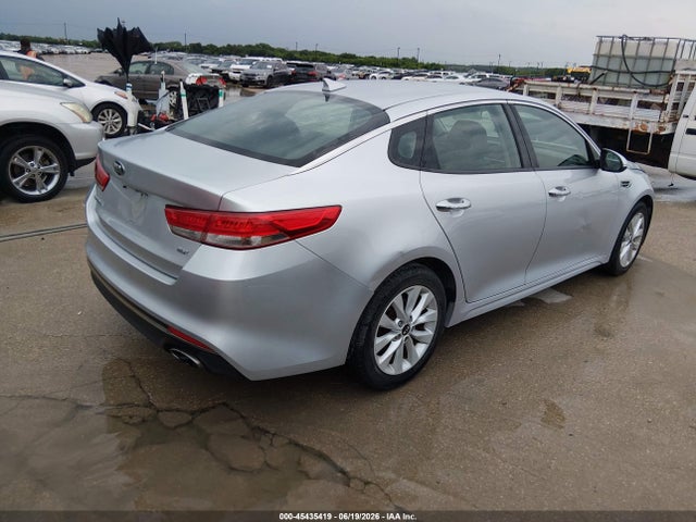 KIA OPTIMA EX 2016 5XXGU4L31GG067232 Image 4