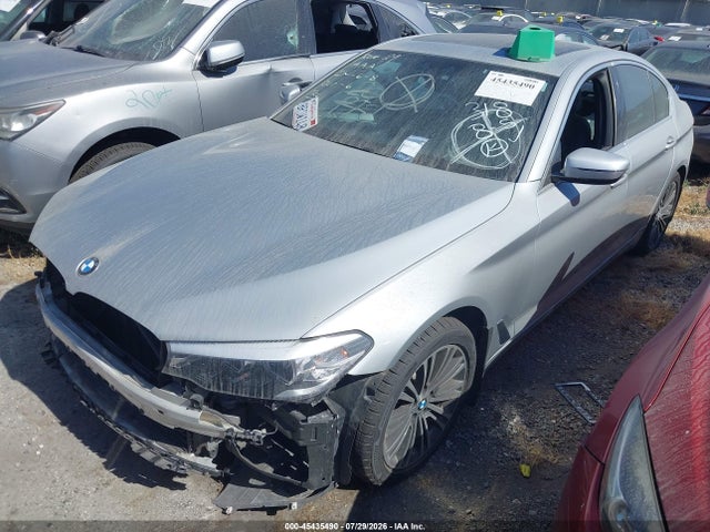 BMW 530I 2019 WBAJA5C50KWW16591 Image 2