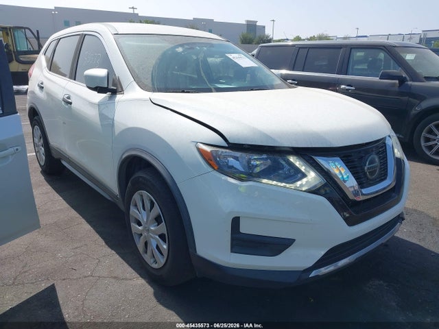 Nissan Rogue S Fwd 2020 JN8AT2MT8LW038934 головне зображення