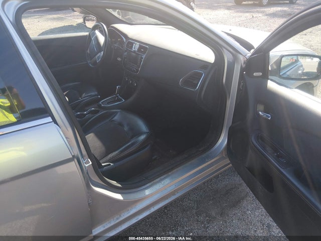 2014 Chrysler 200 Limited მანქანა იყიდება აუქციონზე, vin: 1C3CCBCG7EN151568, აუქციონის ნომერი: 45435655