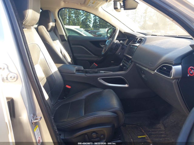SADCL2BV4HA067669 Jaguar F-pace 35t R-sport