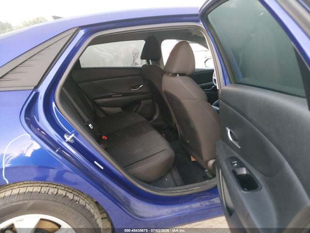 KMHLL4AG4MU213714 Hyundai ELANTRA SE