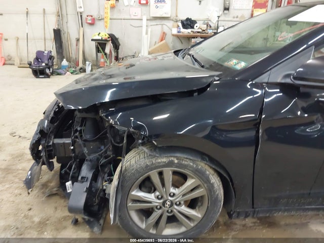 2018 Hyundai Elantra Sel მანქანა იყიდება აუქციონზე, vin: 5NPD84LF1JH242026, აუქციონის ნომერი: 45435693