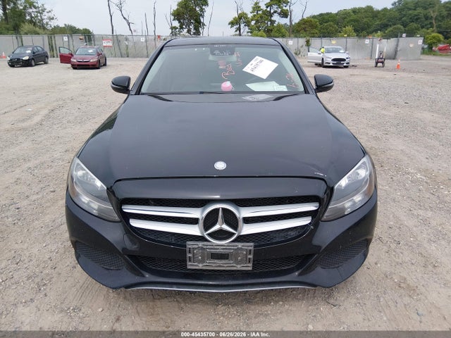 2017 Mercedes-benz C 300 4matic/luxury 4matic/sport 4matic მანქანა იყიდება აუქციონზე, vin: WDDWF4KBXHR235680, აუქციონის ნომერი: 45435700