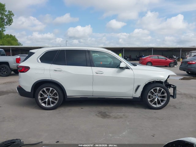 45435707 :رقم المزاد ، 5UXCR6C06N9L57105 vin ، 2022 Bmw X5 Xdrive40i مزاد بيع