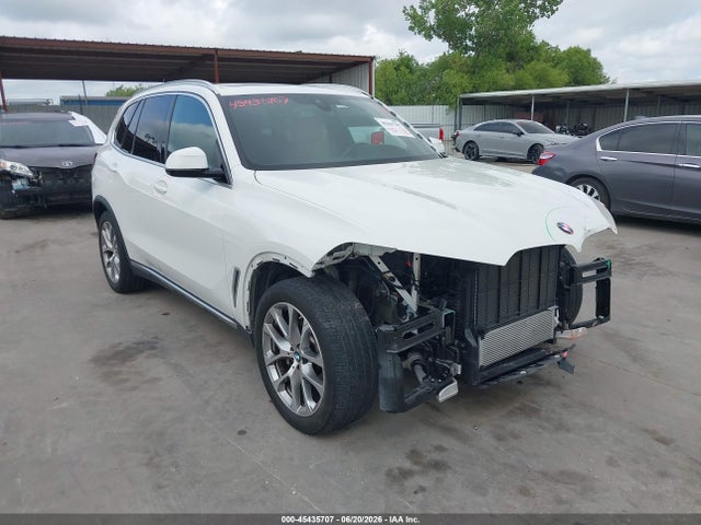45435707 :رقم المزاد ، 5UXCR6C06N9L57105 vin ، 2022 Bmw X5 Xdrive40i مزاد بيع