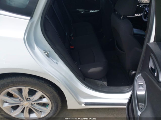 1G1ZD5ST8RF152109 Chevrolet Malibu Fwd 1lt