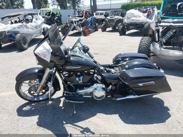 Harley-Davidson FLHX 2022 1HD1KBC25NB654557 Image 13