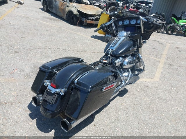 Harley-Davidson FLHX 2022 1HD1KBC25NB654557 Image 4