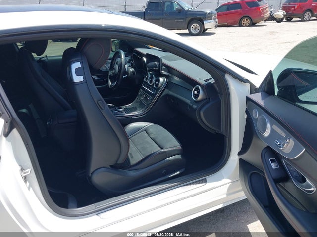 2018 Mercedes-benz Amg C 43 4matic მანქანა იყიდება აუქციონზე, vin: WDDWJ6EB8JF640885, აუქციონის ნომერი: 45435813