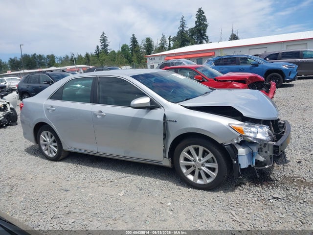 4T1BD1FK4EU102165 Toyota Camry Hybrid Xle