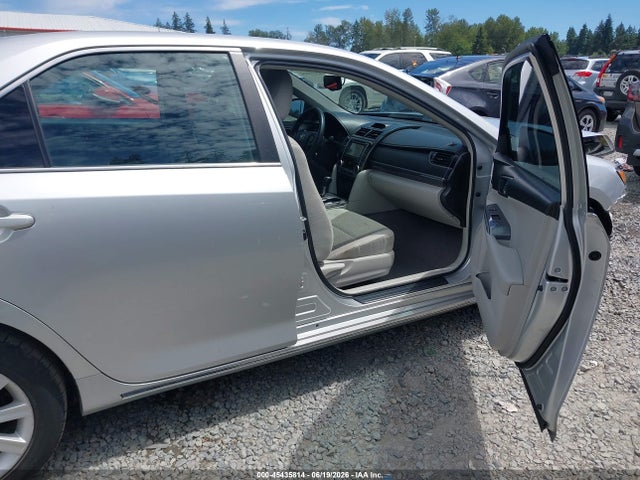 4T1BD1FK4EU102165 Toyota Camry Hybrid Xle
