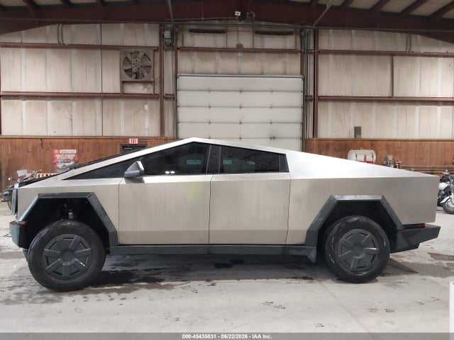 Tesla Cybertruck All-wheel Drive 2025 7G2CEHED9SA074850 Image 14