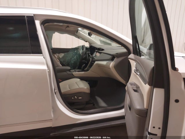 45435866 :رقم المزاد ، 1GYKNDRS3NZ136741 vin ، 2022 Cadillac Xt5 Premium Luxury مزاد بيع