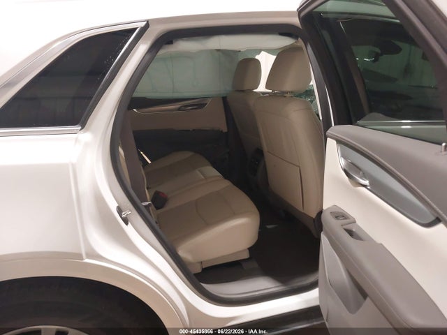 45435866 :رقم المزاد ، 1GYKNDRS3NZ136741 vin ، 2022 Cadillac Xt5 Premium Luxury مزاد بيع