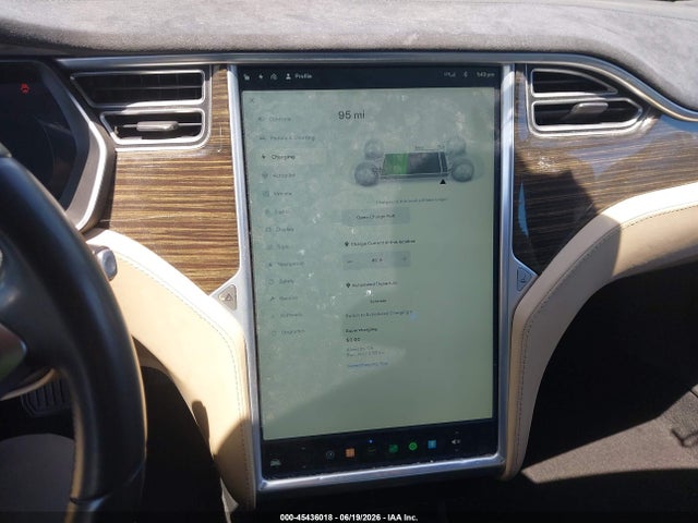 Tesla Model S 70d/85d/p85d 2015 5YJSA1E25FF116410 Image 17