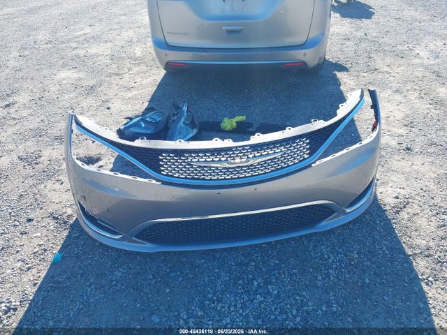 45436118 :رقم المزاد ، 2C4RC1BG9JR214121 vin ، 2018 Chrysler Pacifica Touring L مزاد بيع
