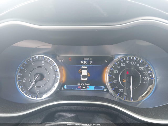 Продажа на аукционе авто 2015 Chrysler 200 C, vin: 1C3CCCCB9FN509393, номер лота: 45436170