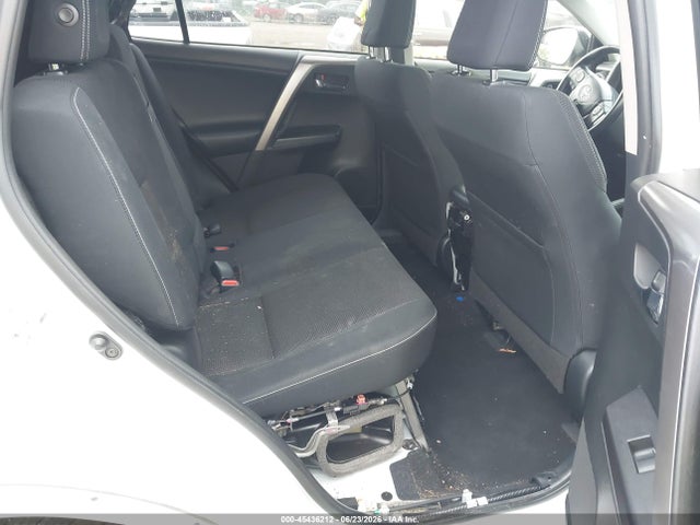 JTMRJREV5GD024827 Toyota Rav4 Hybrid Xle