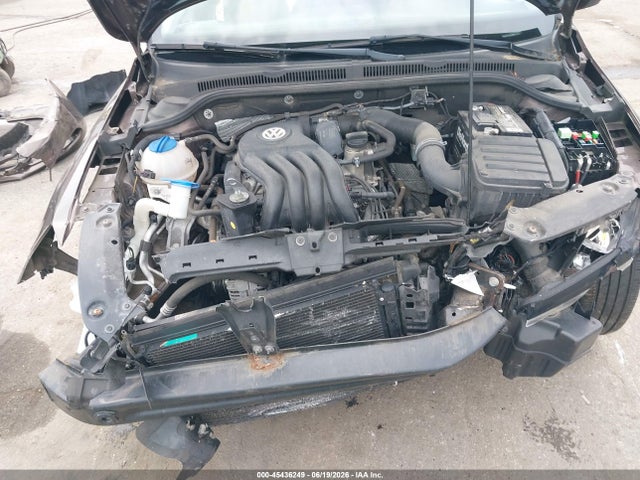 2013 Volkswagen Jetta 2.0l S მანქანა იყიდება აუქციონზე, vin: 3VW2K7AJ9DM401212, აუქციონის ნომერი: 45436249