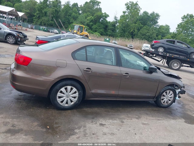 2013 Volkswagen Jetta 2.0l S მანქანა იყიდება აუქციონზე, vin: 3VW2K7AJ9DM401212, აუქციონის ნომერი: 45436249