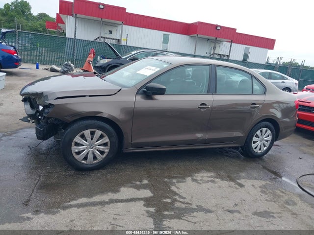 2013 Volkswagen Jetta 2.0l S მანქანა იყიდება აუქციონზე, vin: 3VW2K7AJ9DM401212, აუქციონის ნომერი: 45436249