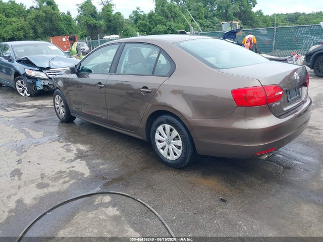 2013 Volkswagen Jetta 2.0l S მანქანა იყიდება აუქციონზე, vin: 3VW2K7AJ9DM401212, აუქციონის ნომერი: 45436249