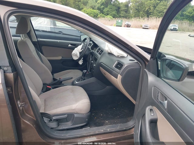 2013 Volkswagen Jetta 2.0l S მანქანა იყიდება აუქციონზე, vin: 3VW2K7AJ9DM401212, აუქციონის ნომერი: 45436249
