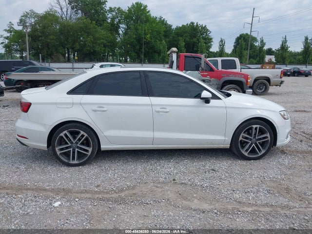 45436280 :رقم المزاد ، WAUAUGFFXH1032597 vin ، 2017 Audi A3 Premium مزاد بيع