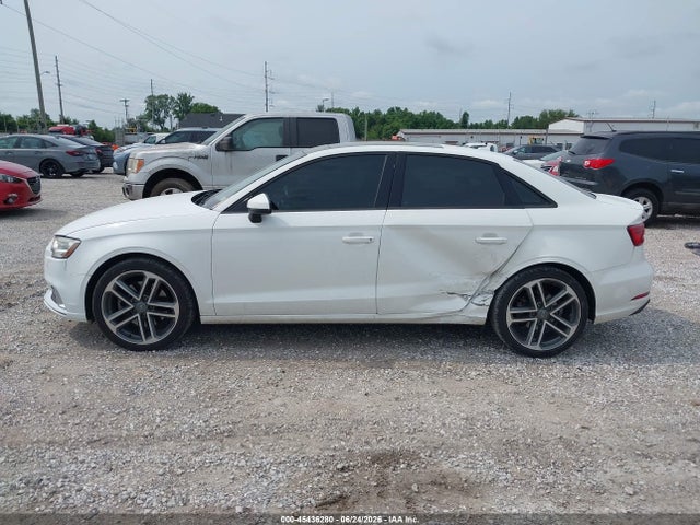 45436280 :رقم المزاد ، WAUAUGFFXH1032597 vin ، 2017 Audi A3 Premium مزاد بيع