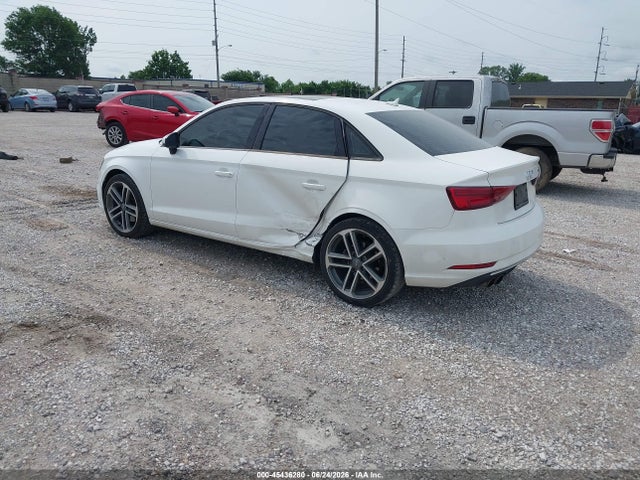 45436280 :رقم المزاد ، WAUAUGFFXH1032597 vin ، 2017 Audi A3 Premium مزاد بيع