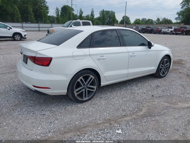 45436280 :رقم المزاد ، WAUAUGFFXH1032597 vin ، 2017 Audi A3 Premium مزاد بيع