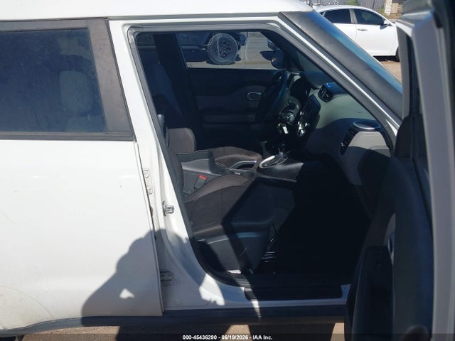 KIA Soul 2016 KNDJN2A28G7388775 Image 5
