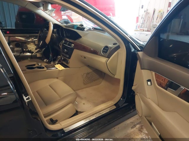 Aukcja sprzedaży 2014 Mercedes-benz C 250 Sport, vin: WDDGF4HB2ER310542, numer aukcji: 45436293