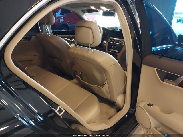 Aukcja sprzedaży 2014 Mercedes-benz C 250 Sport, vin: WDDGF4HB2ER310542, numer aukcji: 45436293