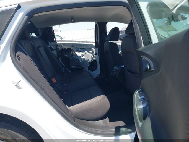 1G1ZD5ST7RF103466 Chevrolet Malibu Fwd 1lt