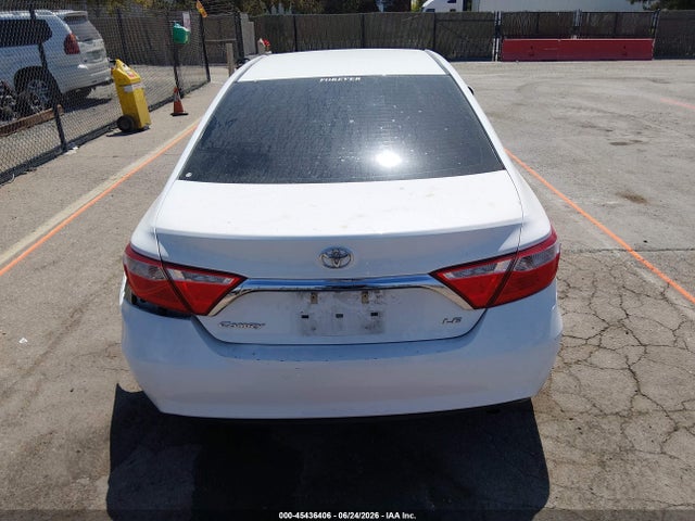 2017 Toyota Camry Le მანქანა იყიდება აუქციონზე, vin: 4T1BF1FK1HU644144, აუქციონის ნომერი: 45436406