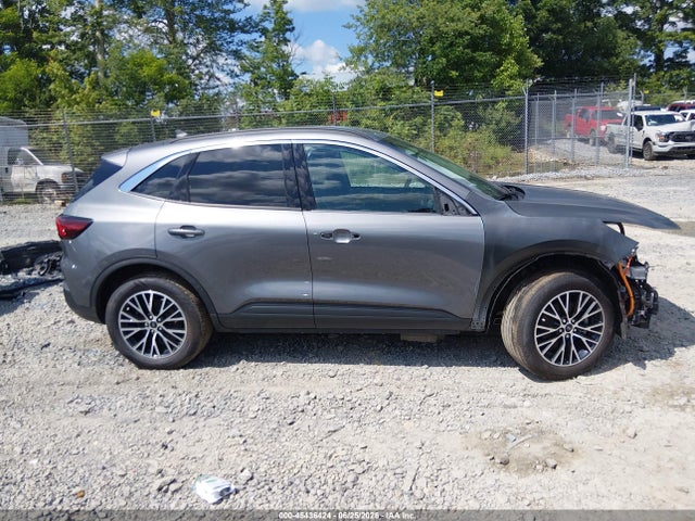 Auction sale of the 2024 Ford Escape Phev, vin: 1FMCU0E13RUB04180, lot number: 45436424