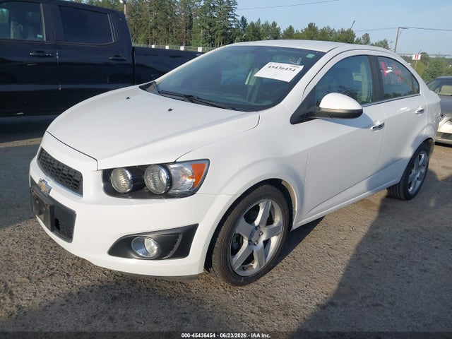 Chevrolet Sonic Ltz Auto 2016 1G1JE5SB0G4142491 Image 2