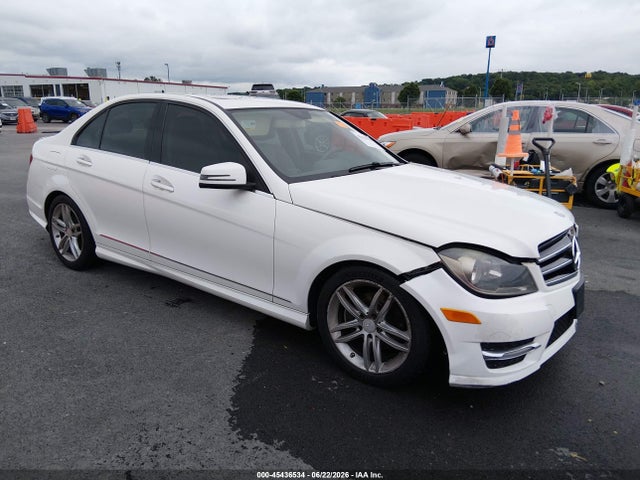 Продаж на аукціоні авто 2014 Mercedes-benz C 250 Sport, vin: WDDGF4HB1EG221802, номер лоту: 45436534