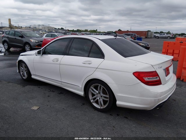Продаж на аукціоні авто 2014 Mercedes-benz C 250 Sport, vin: WDDGF4HB1EG221802, номер лоту: 45436534