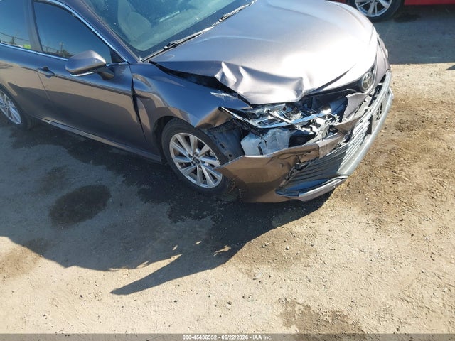 Auction sale of the 2022 Toyota Camry Le, vin: 4T1R11AK0NU677720, lot number: 45436552