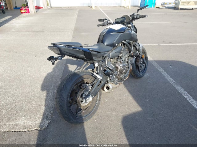 Yamaha MT07 2019 JYARM27E9KA005568 Image 4