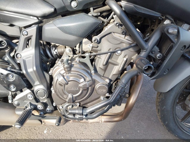 Yamaha MT07 2019 JYARM27E9KA005568 Image 8